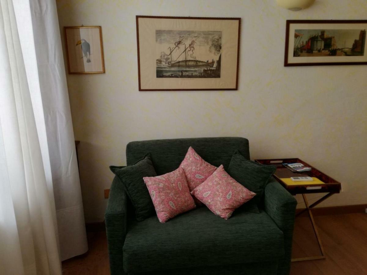 Pietrarosa Apartment Λούκα Εξωτερικό φωτογραφία